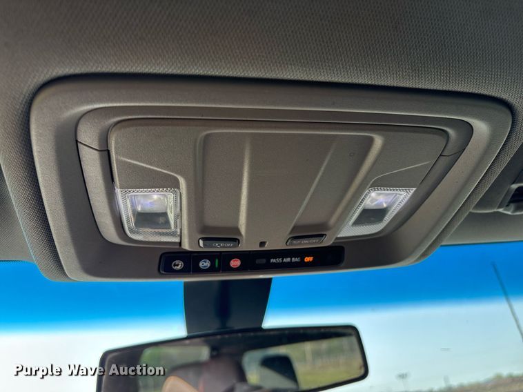 image for item DS3667 2020 Chevrolet Silverado 2500HD Crew Cab pickup truck