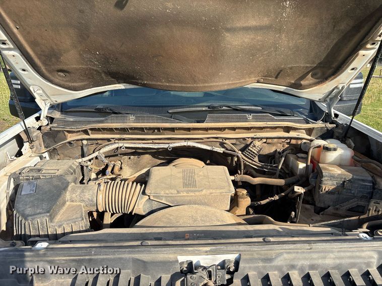 image for item DS3667 2020 Chevrolet Silverado 2500HD Crew Cab pickup truck