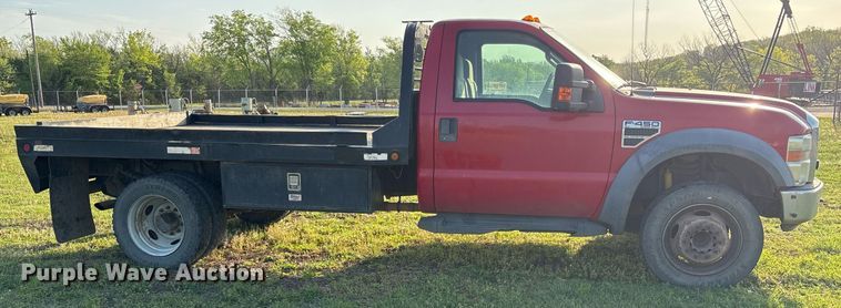image for item DS3668 2008 Ford F450 Super Duty flatbed truck