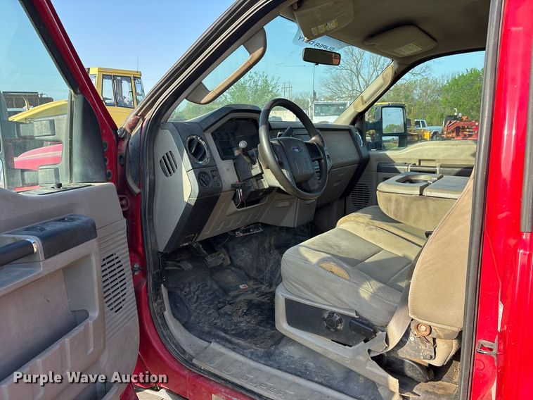 image for item DS3668 2008 Ford F450 Super Duty flatbed truck