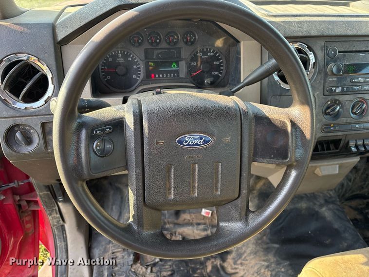 image for item DS3668 2008 Ford F450 Super Duty flatbed truck