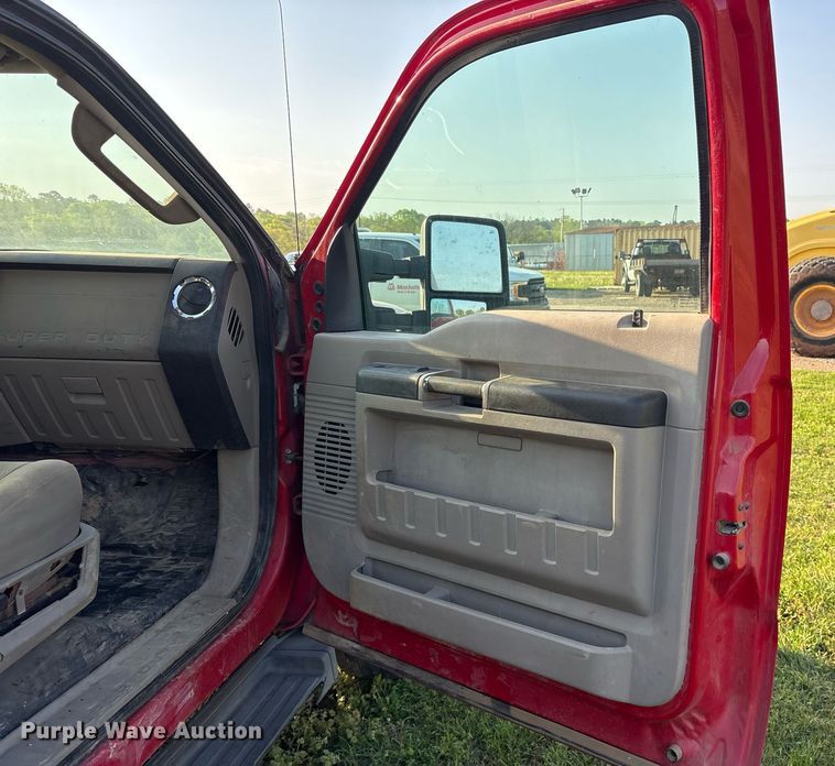 image for item DS3668 2008 Ford F450 Super Duty flatbed truck