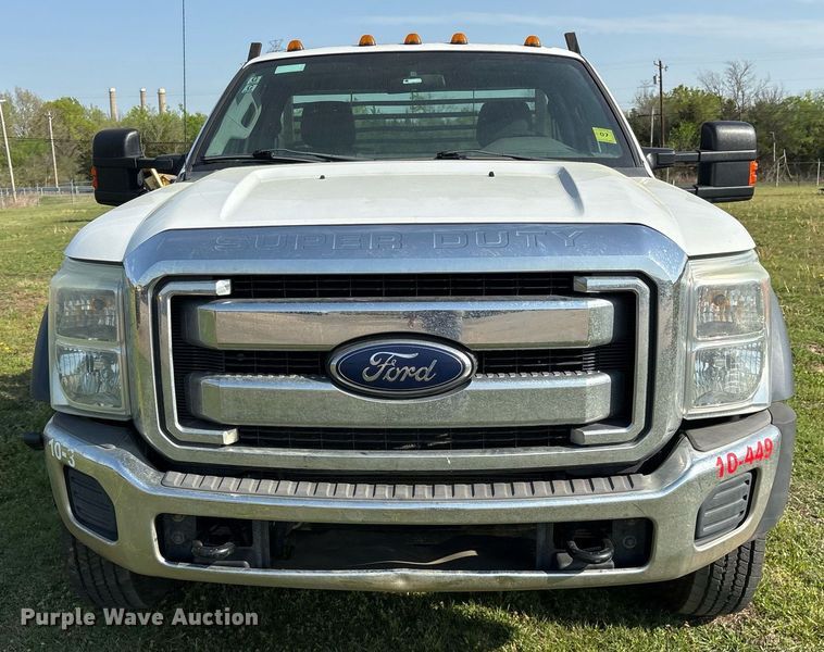 image for item DS3669 2014 Ford F450 Super Duty flatbed truck