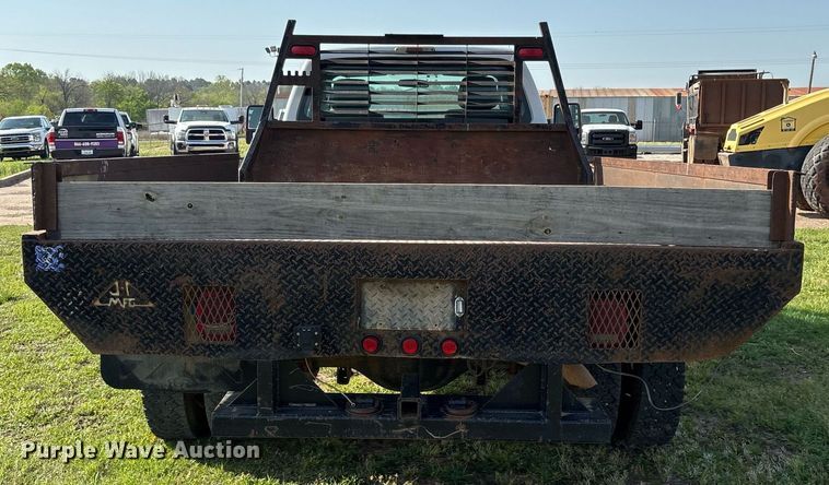 image for item DS3669 2014 Ford F450 Super Duty flatbed truck
