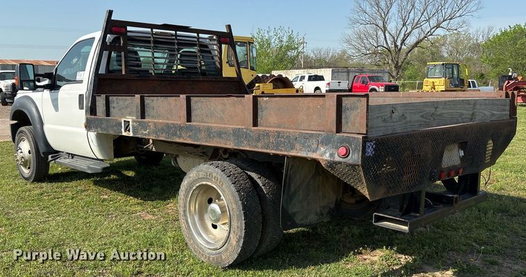 image for item DS3669 2014 Ford F450 Super Duty flatbed truck