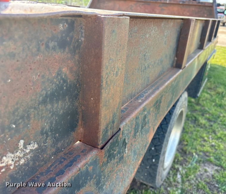 image for item DS3669 2014 Ford F450 Super Duty flatbed truck