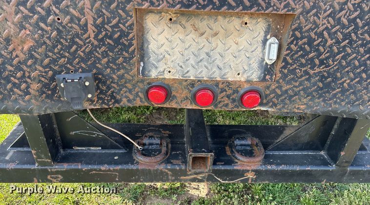 image for item DS3669 2014 Ford F450 Super Duty flatbed truck