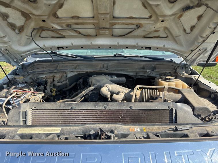 image for item DS3669 2014 Ford F450 Super Duty flatbed truck