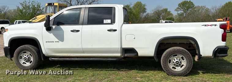 image for item DS3672 2020 Chevrolet Silverado 2500HD Crew Cab pickup truck