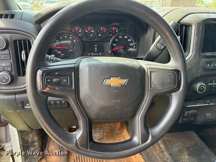 image for item DS3672 2020 Chevrolet Silverado 2500HD Crew Cab pickup truck