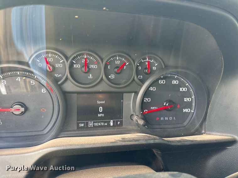 image for item DS3672 2020 Chevrolet Silverado 2500HD Crew Cab pickup truck