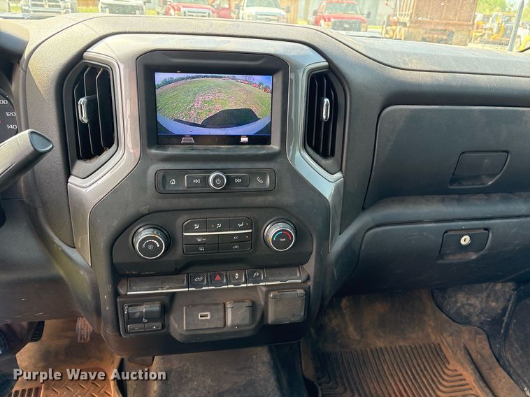 image for item DS3672 2020 Chevrolet Silverado 2500HD Crew Cab pickup truck