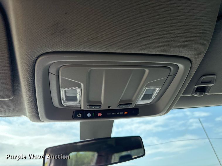 image for item DS3672 2020 Chevrolet Silverado 2500HD Crew Cab pickup truck