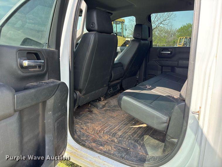 image for item DS3672 2020 Chevrolet Silverado 2500HD Crew Cab pickup truck