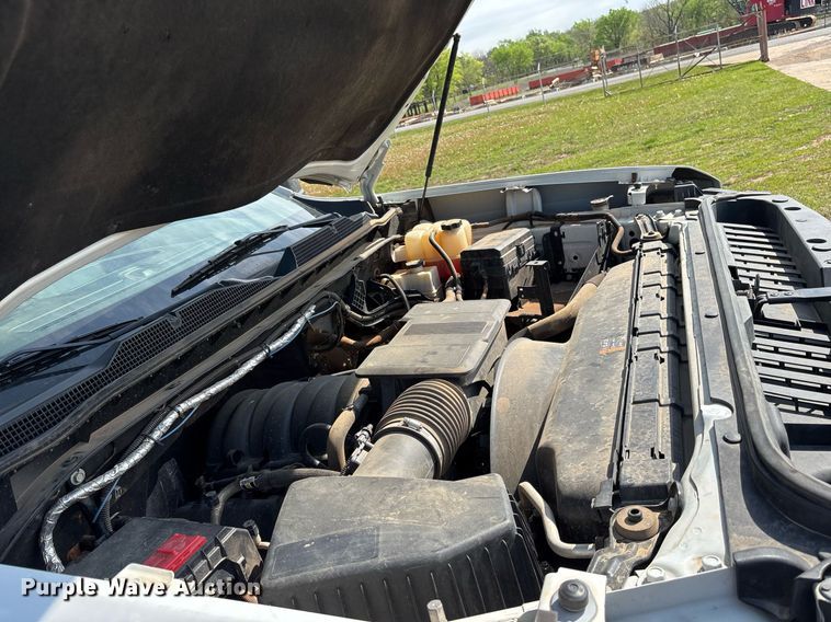 image for item DS3672 2020 Chevrolet Silverado 2500HD Crew Cab pickup truck