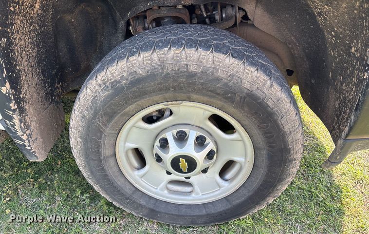 image for item DS3672 2020 Chevrolet Silverado 2500HD Crew Cab pickup truck