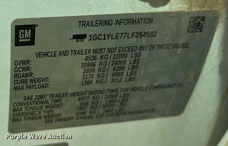 image for item DS3672 2020 Chevrolet Silverado 2500HD Crew Cab pickup truck