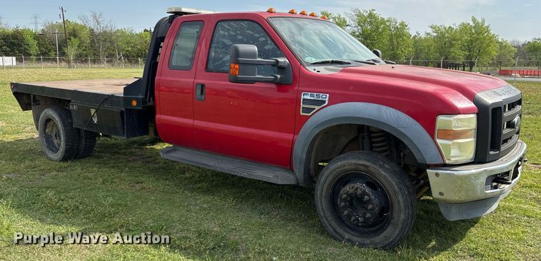 image for item DS3676 2008 Ford F550 Super Duty SuperCab flatbed truck