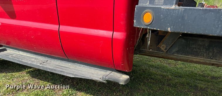 image for item DS3676 2008 Ford F550 Super Duty SuperCab flatbed truck