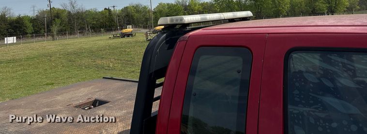 image for item DS3676 2008 Ford F550 Super Duty SuperCab flatbed truck