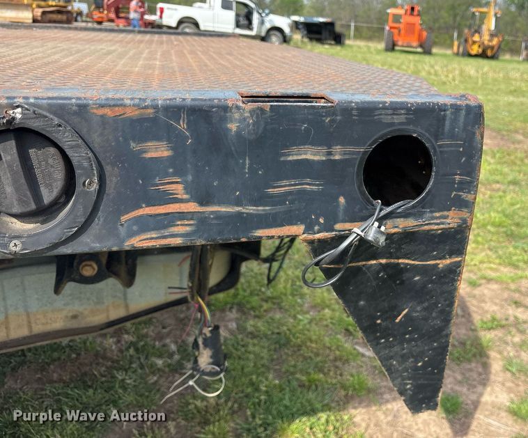 image for item DS3676 2008 Ford F550 Super Duty SuperCab flatbed truck