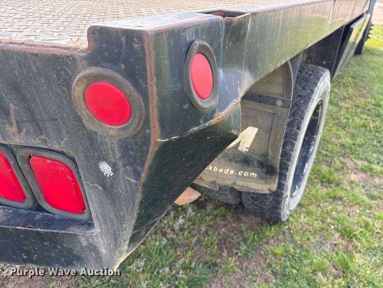 image for item DS3676 2008 Ford F550 Super Duty SuperCab flatbed truck