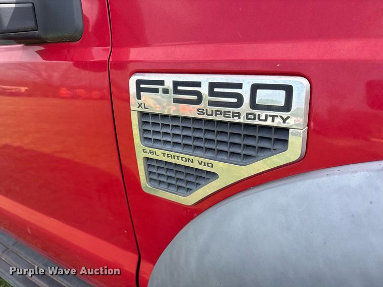 image for item DS3676 2008 Ford F550 Super Duty SuperCab flatbed truck