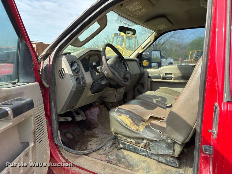 image for item DS3676 2008 Ford F550 Super Duty SuperCab flatbed truck