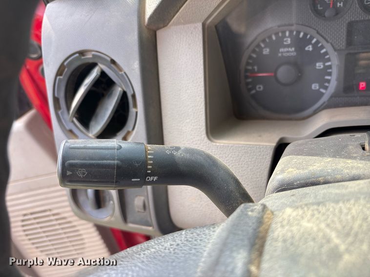 image for item DS3676 2008 Ford F550 Super Duty SuperCab flatbed truck