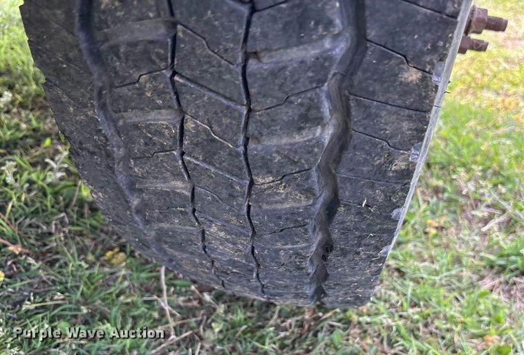 image for item DS3676 2008 Ford F550 Super Duty SuperCab flatbed truck