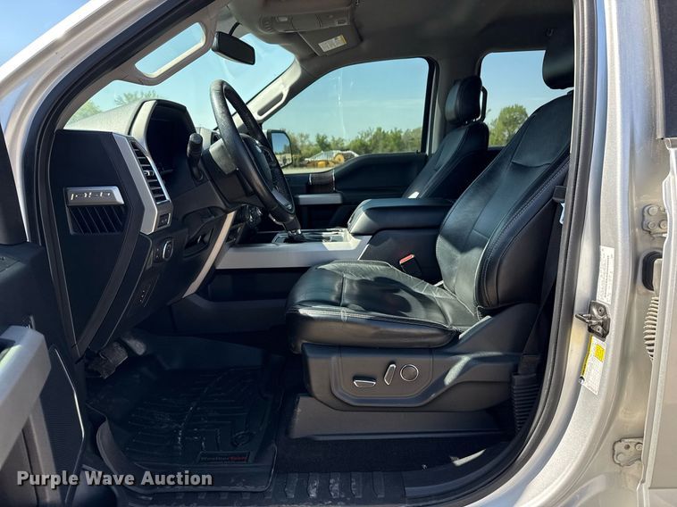 image for item DS3698 2016 Ford F150 Lariat  SuperCrew pickup truck