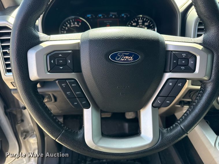 image for item DS3698 2016 Ford F150 Lariat  SuperCrew pickup truck