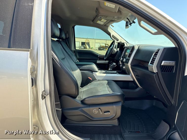 image for item DS3698 2016 Ford F150 Lariat  SuperCrew pickup truck