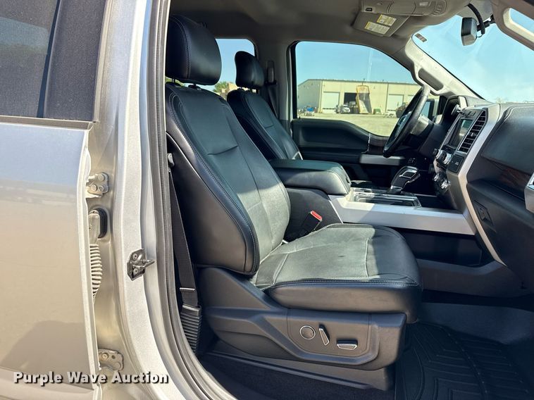 image for item DS3698 2016 Ford F150 Lariat  SuperCrew pickup truck