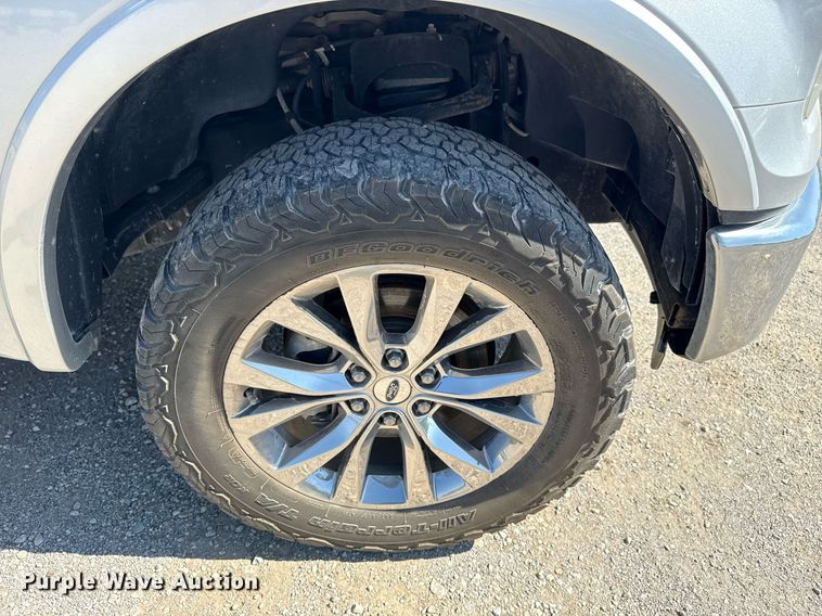 image for item DS3698 2016 Ford F150 Lariat  SuperCrew pickup truck