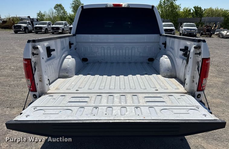 image for item DS3700 2016 Ford F150 XLT SuperCrew pickup truck