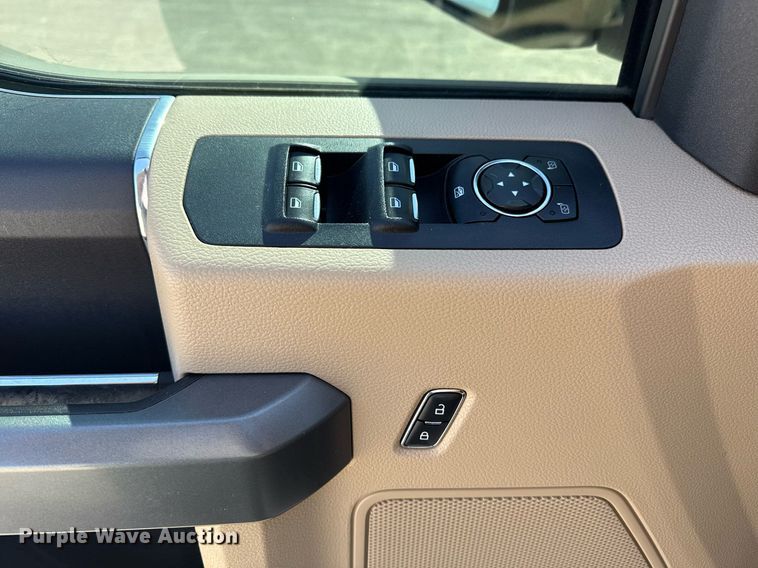 image for item DS3700 2016 Ford F150 XLT SuperCrew pickup truck