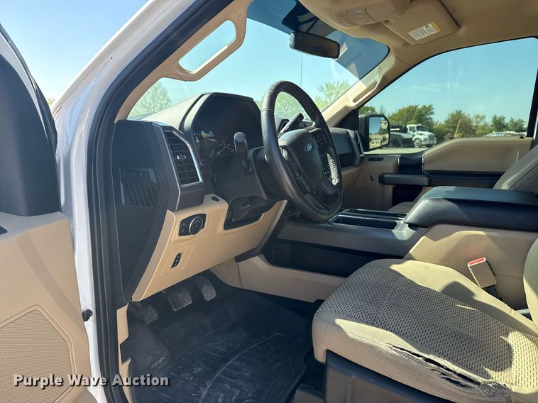 image for item DS3700 2016 Ford F150 XLT SuperCrew pickup truck