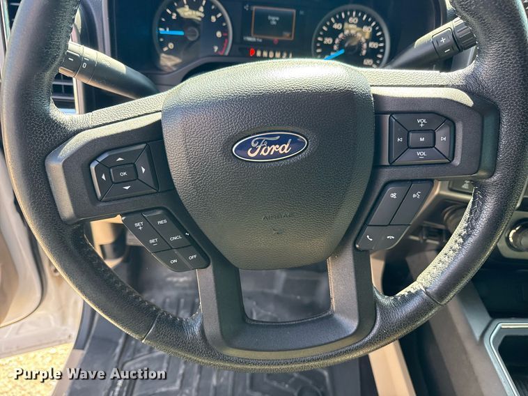 image for item DS3700 2016 Ford F150 XLT SuperCrew pickup truck