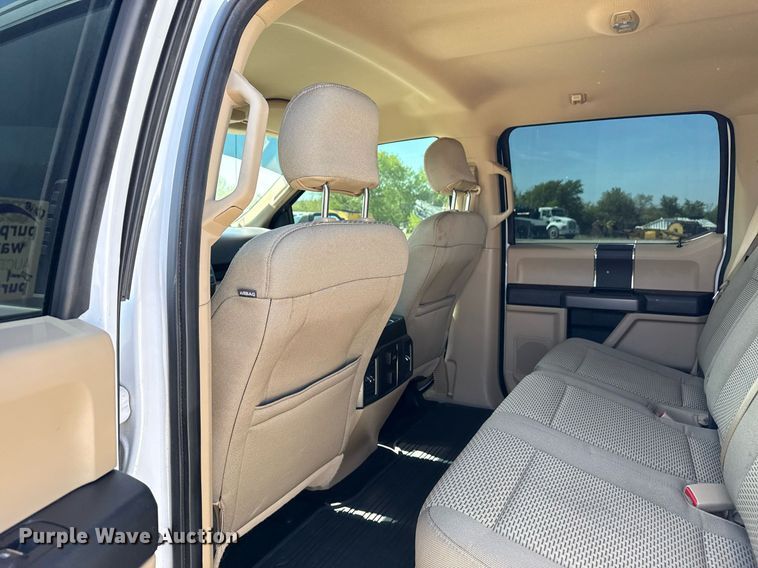 image for item DS3700 2016 Ford F150 XLT SuperCrew pickup truck