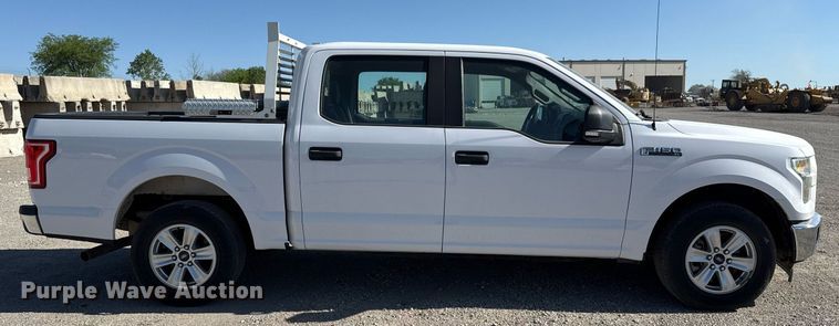 image for item DS3703 2017 Ford F150 XL SuperCrew pickup truck