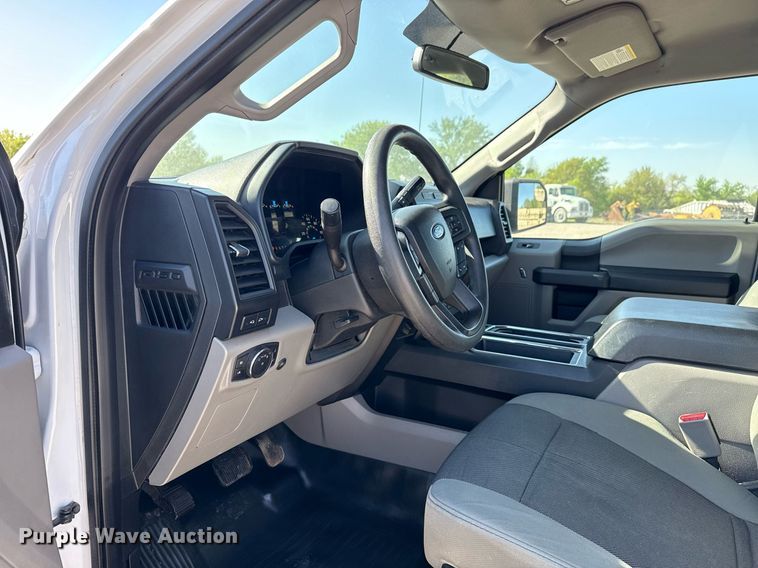 image for item DS3703 2017 Ford F150 XL SuperCrew pickup truck