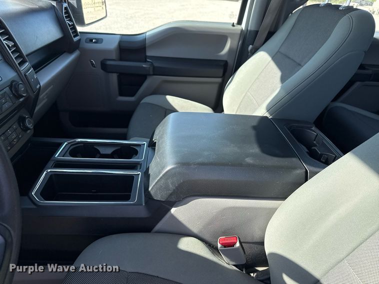 image for item DS3703 2017 Ford F150 XL SuperCrew pickup truck