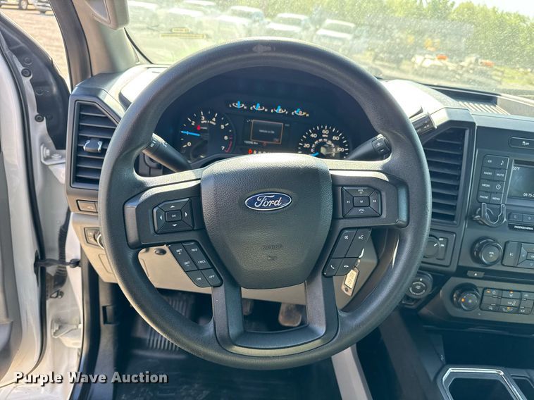 image for item DS3703 2017 Ford F150 XL SuperCrew pickup truck