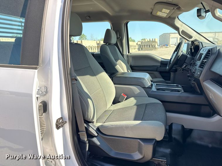 image for item DS3703 2017 Ford F150 XL SuperCrew pickup truck