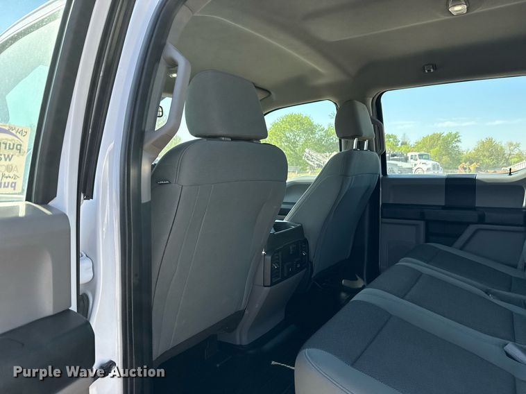 image for item DS3703 2017 Ford F150 XL SuperCrew pickup truck