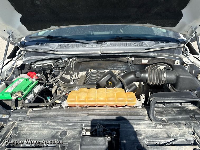 image for item DS3703 2017 Ford F150 XL SuperCrew pickup truck