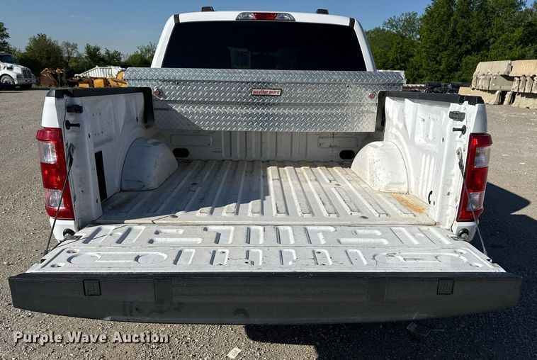 image for item DS3705 2021 Ford F150 XL SuperCrew pickup truck