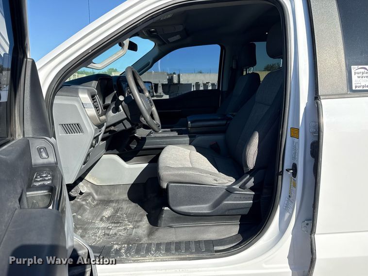 image for item DS3705 2021 Ford F150 XL SuperCrew pickup truck