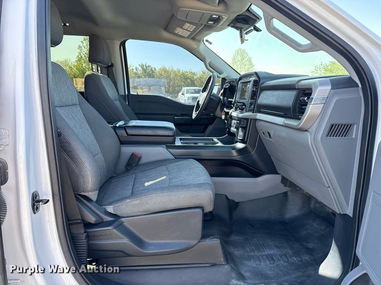 image for item DS3705 2021 Ford F150 XL SuperCrew pickup truck